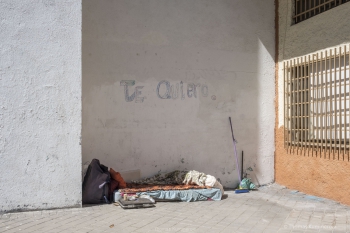 homeless-madrid-shelter-kummerow-4944