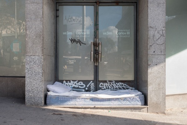 homeless-madrid-shelter-kummerow_202012X2_3435