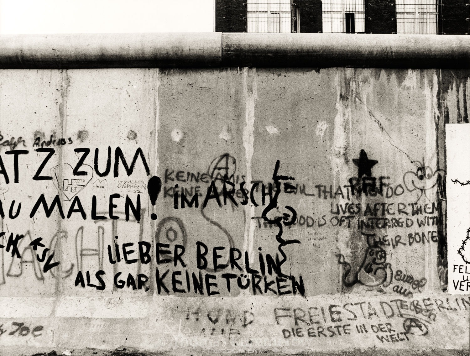 31-berlin-wall-coldwar-border-kummerow-0445