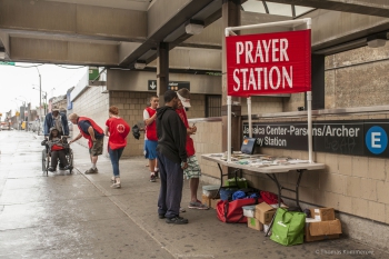 usa-ny-religion-worship-church_16065D_9901